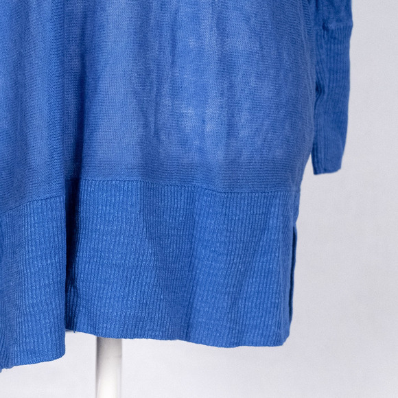 Lilly Pulitzer 100% Linen Lightweight Pullover Sweater Size M/L Cornflower Blue - Picture 2 of 7